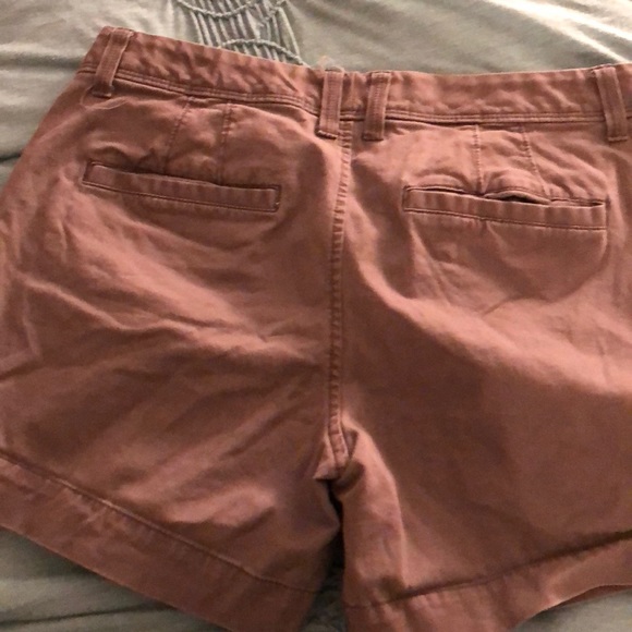 Old Navy Women’s shorts - Picture 3 of 3